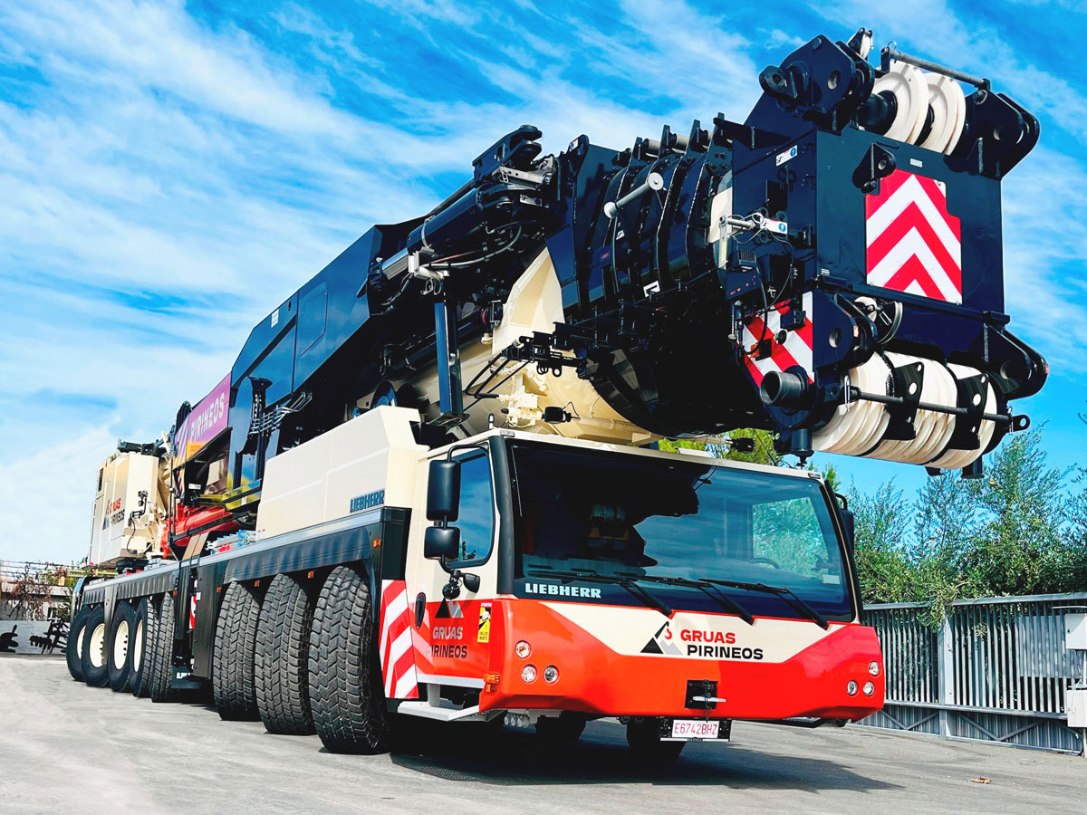 Grúa Liebherr LTM 1650 – 8.1 - 700 toneladas